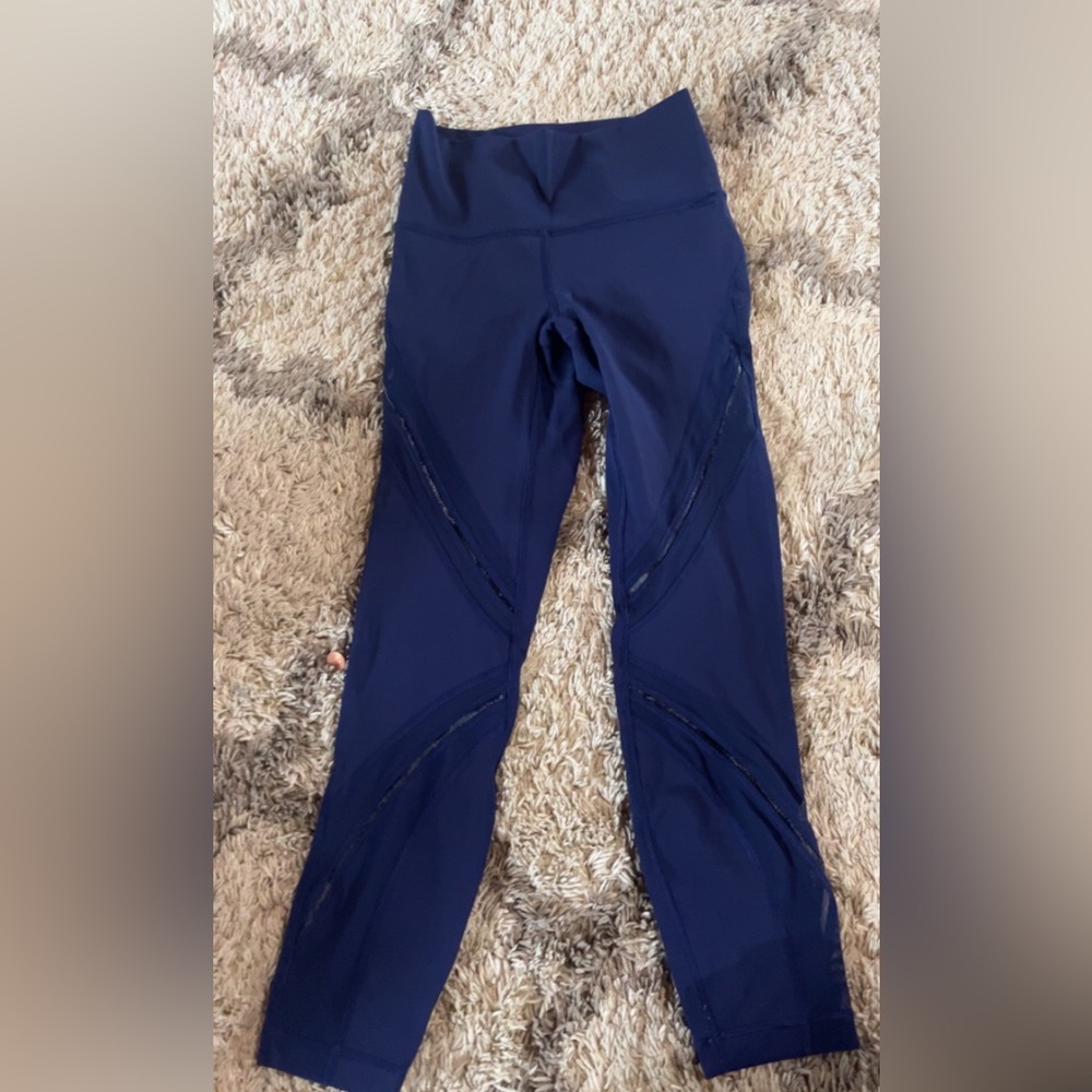 Lululemon navy crop leggings size 4